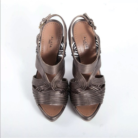 ✨ALAÏA✨ GORGEOUS Pewter Platform Heels 37 - Picture 2 of 8